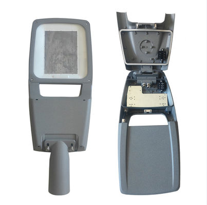 IP66 보호 및 높은 조명 효율을 갖춘 야외 LED 거리 조명